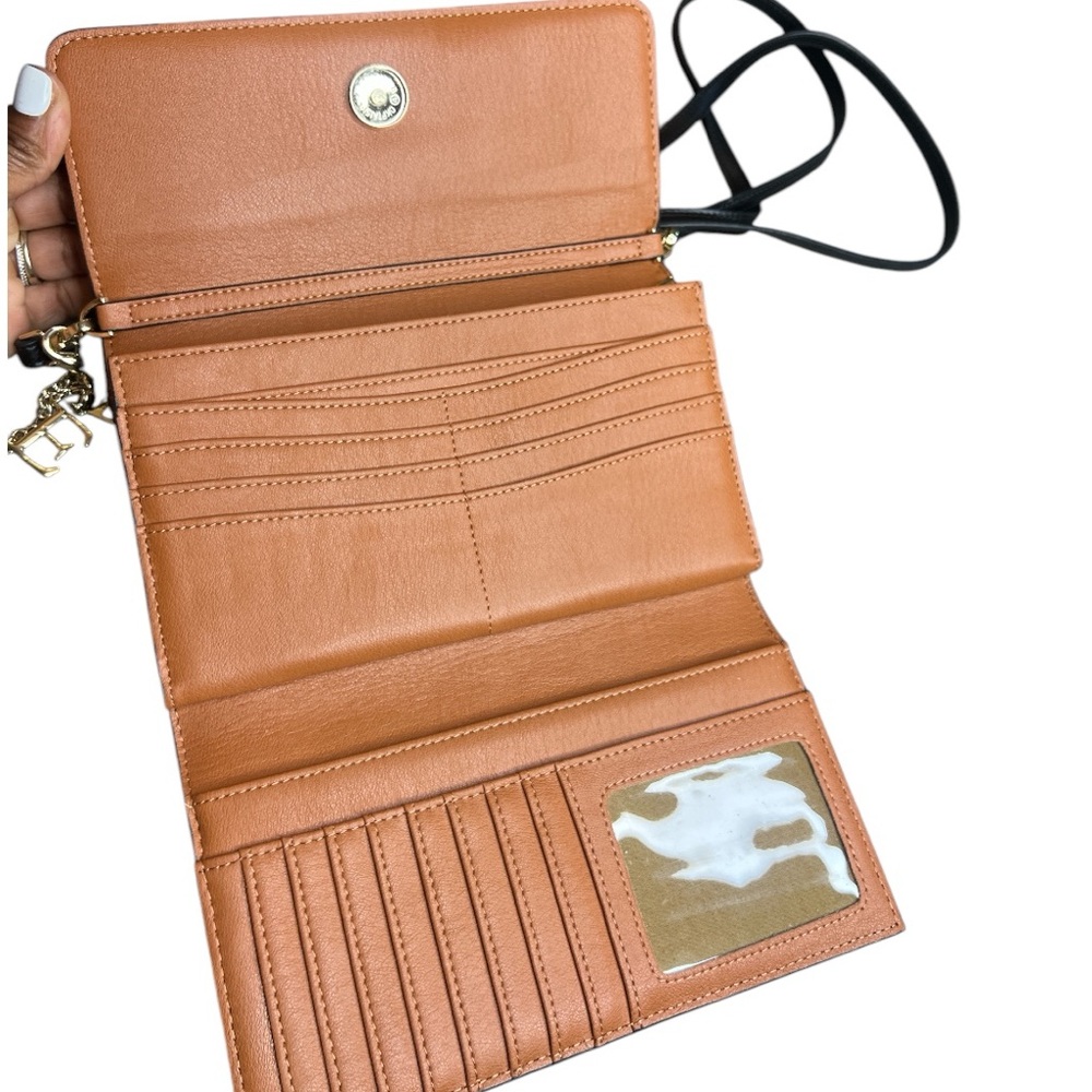 Jose Hess Black Wristlet with Gold Accents - Picture 9 of 13